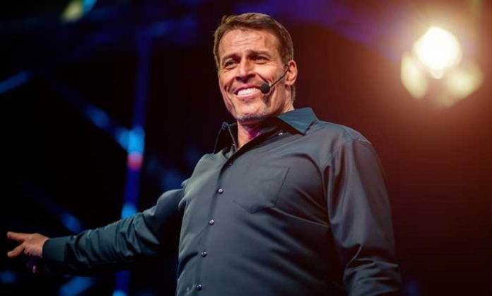 tony-robbins-wiki-and-net-worth-696x418